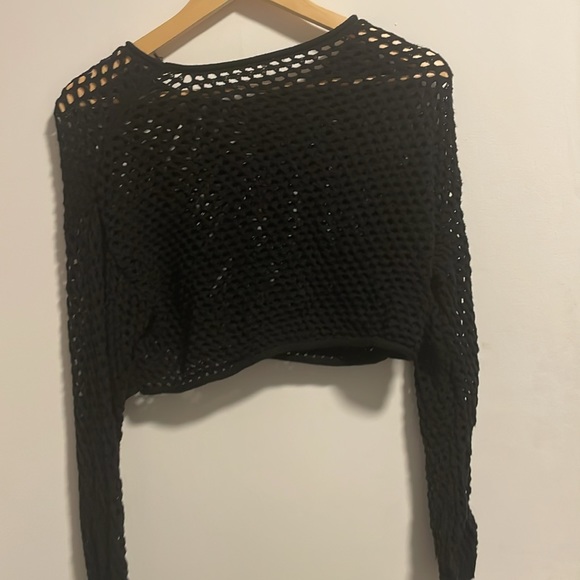 Whole knit crop top sweater garage - Picture 3 of 3